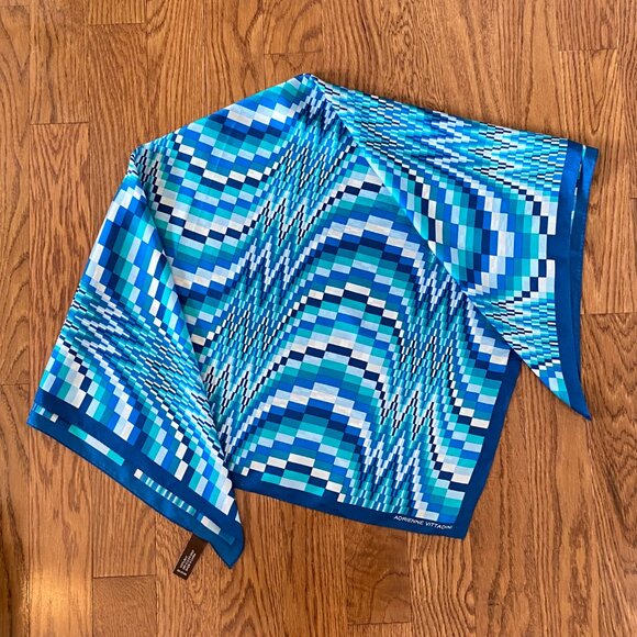 100% Silk Scarf in Blue Monotone Geometric Abstract Print Adrienne Vittadini - Picture 4 of 9